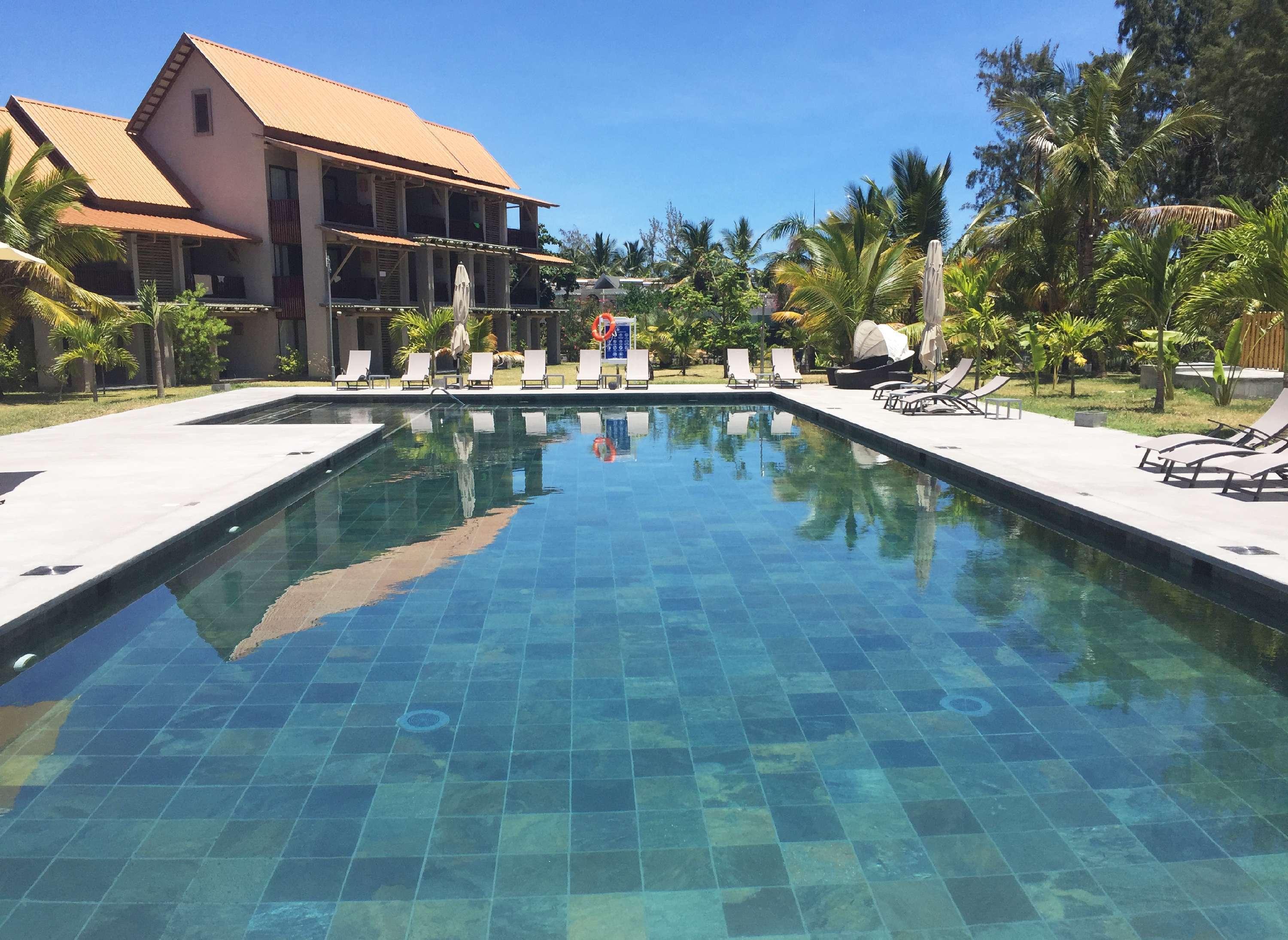 Maritim Crystals Beach Hotel Mauritius Exterior photo